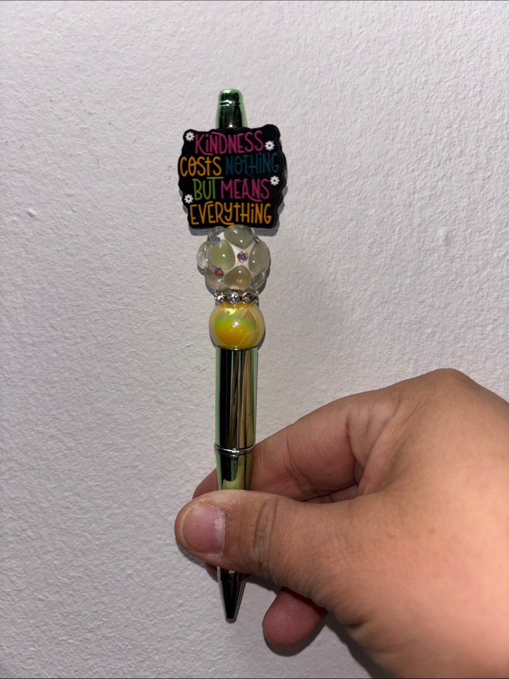 Kindness Costs Nothing But Means Everything Decorative Green Beaded Pen
